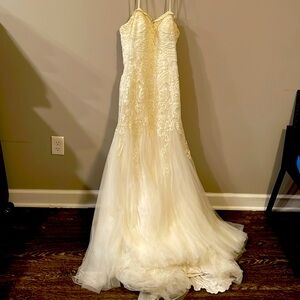 Off-White Wedding Dress